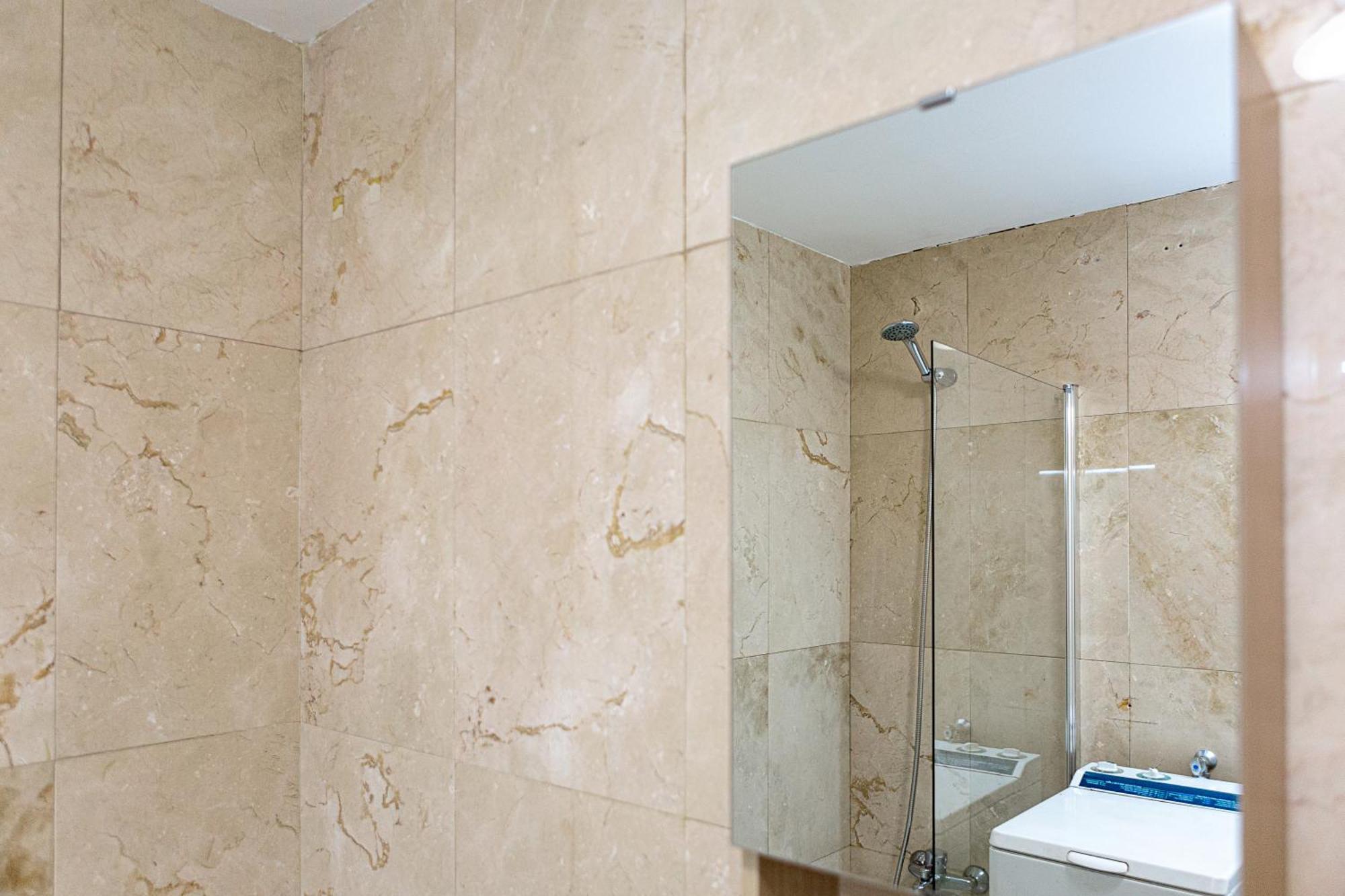 Cute 1 Bedroom Apartment With A Balcony Madrid Esterno foto