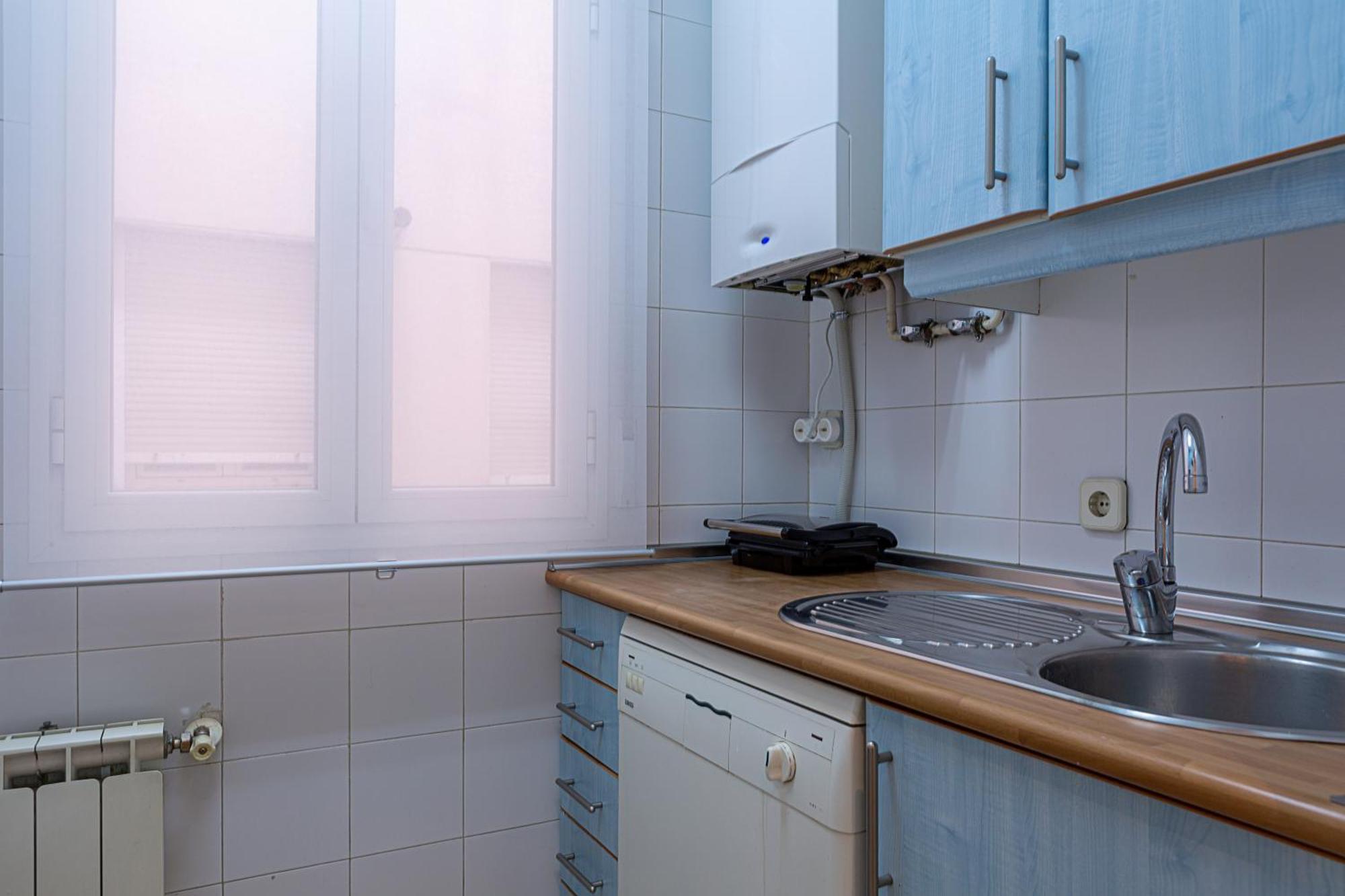Cute 1 Bedroom Apartment With A Balcony Madrid Esterno foto